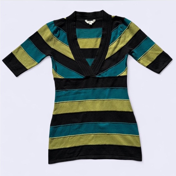 y2k Studio Y striped deep v neck fitted sweater - Picture 1 of 6